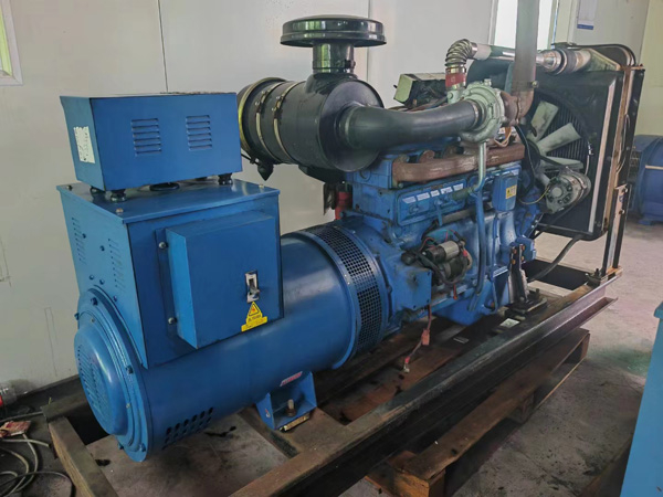 福州100kW柴油发电机组使用多级机油有哪些优缺点？